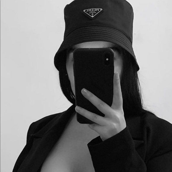 Meet your Posher, Monet. - Picture 1 of 1